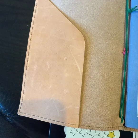 Natural Leather Portfolio - Picture 6 of 8